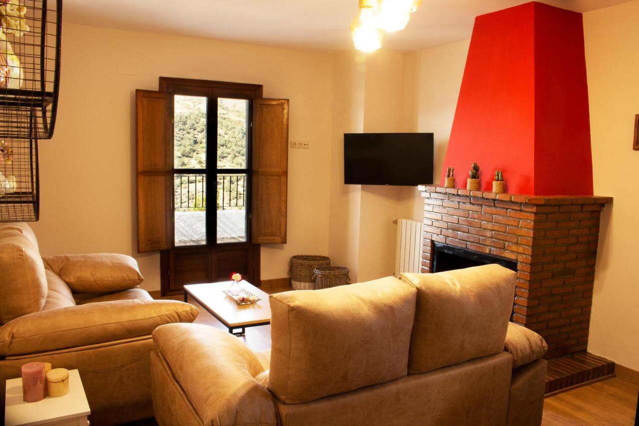 Puerta Bubion Apartamentos Extérieur photo